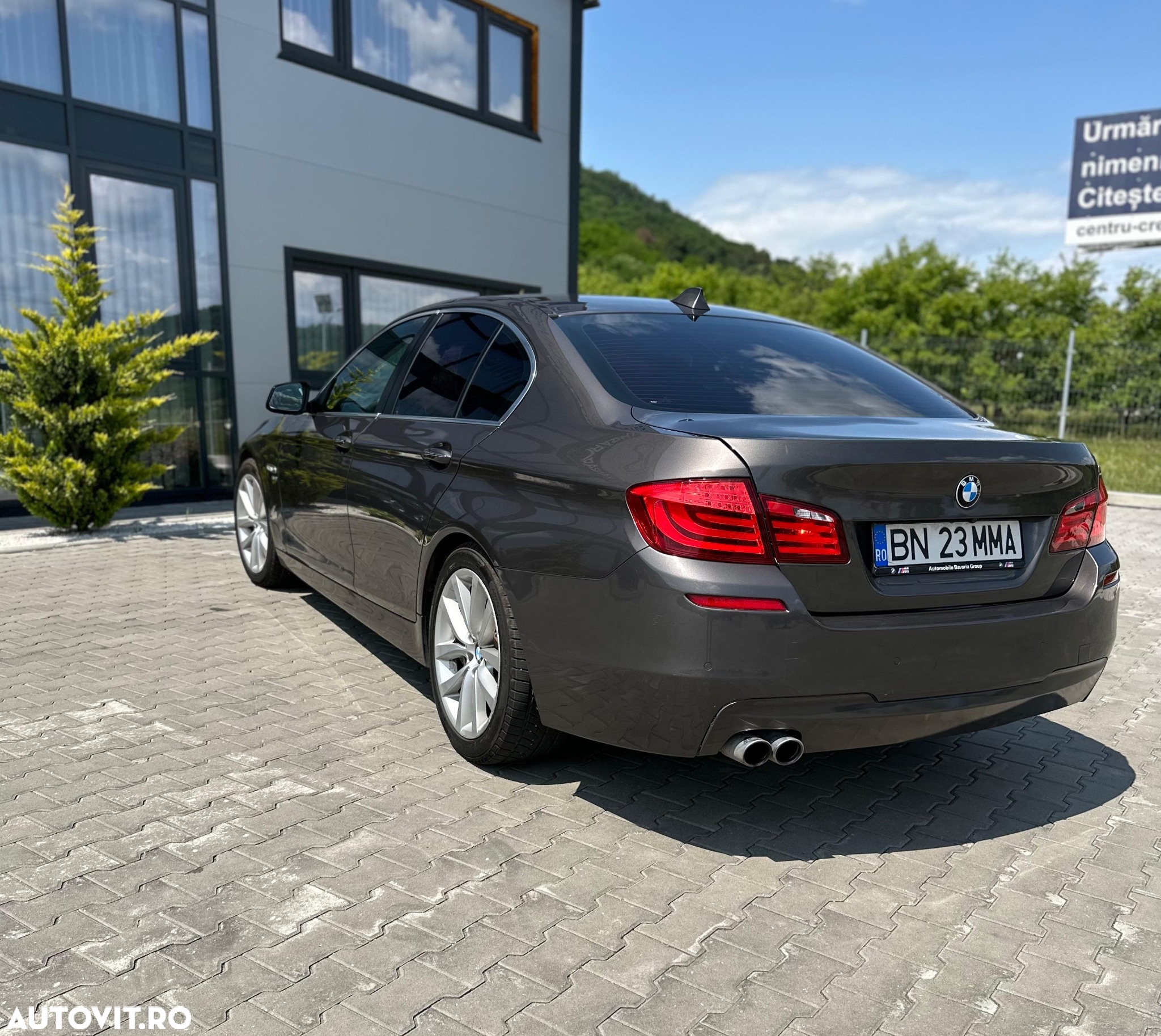 BMW Seria 5 525d xDrive AT - 4