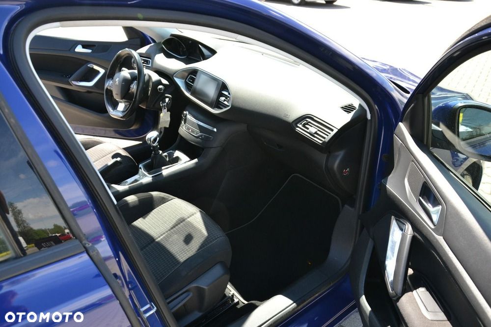 Peugeot 308 - 18