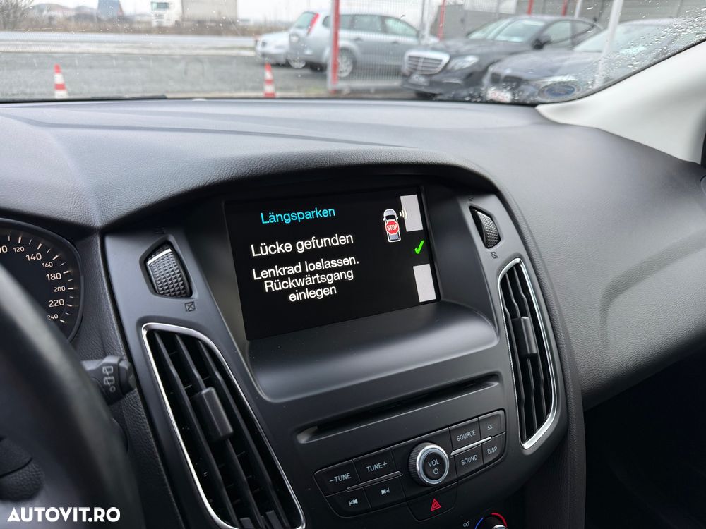 Ford Focus 1.5 TDCi Titanium - 16