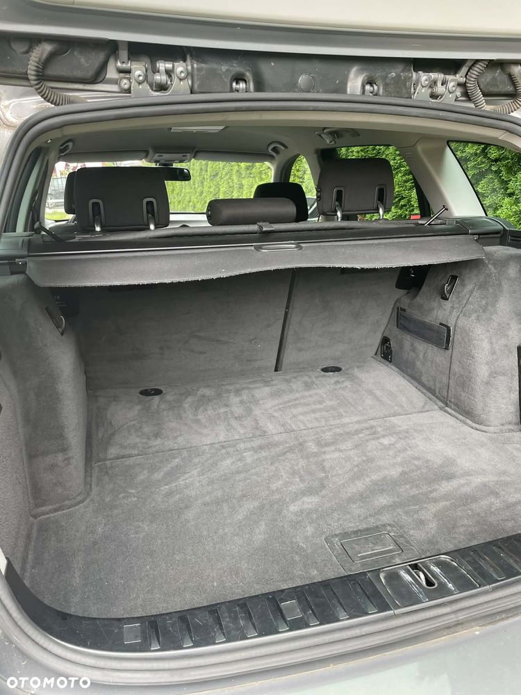 BMW Seria 3 318d DPF - 11