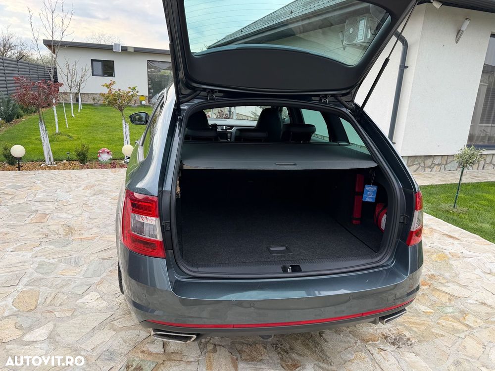 Skoda Octavia 2.0 TDI DSG RS - 4