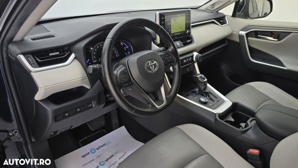 Toyota RAV4 - 13