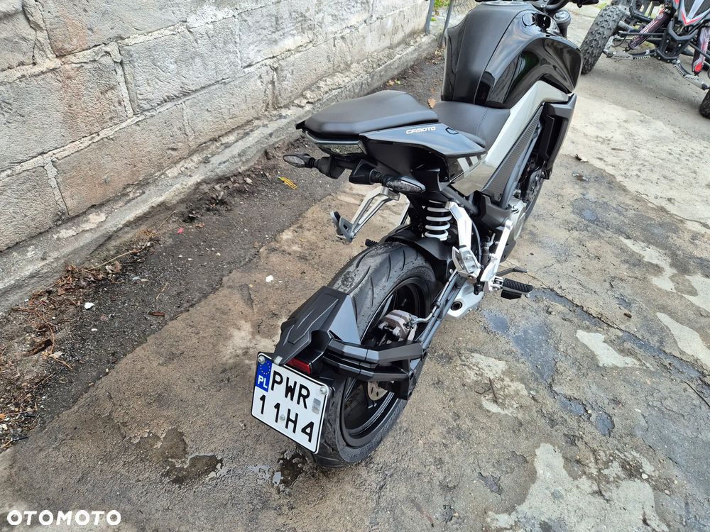 CFMoto 300NK - 8