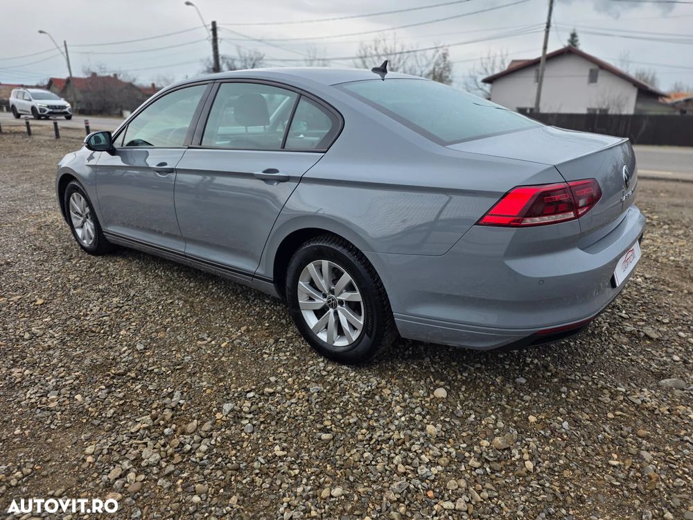 Volkswagen Passat 2.0 TDI DSG Comfortline - 19