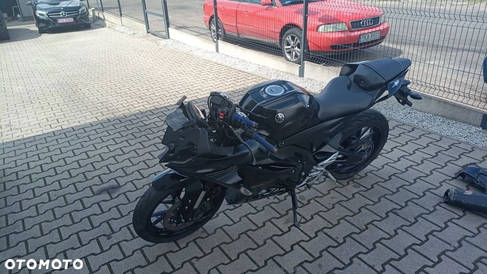 Yamaha YZF - 2