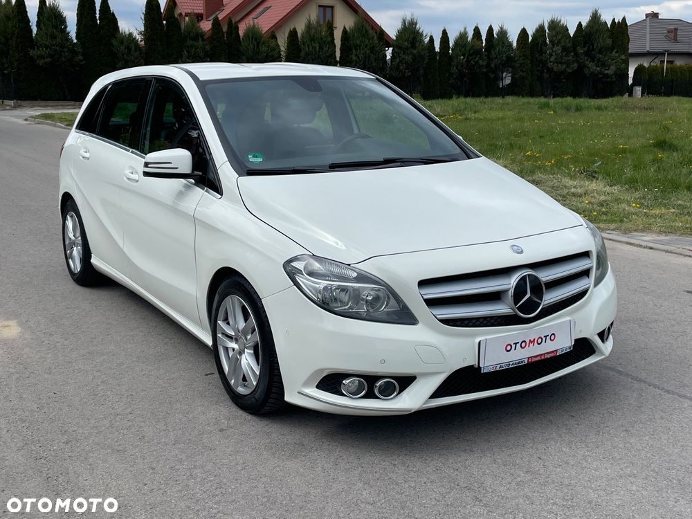 Mercedes-Benz Klasa B 180 CDI (BlueEFFICIENCY) 7G-DCT - 34