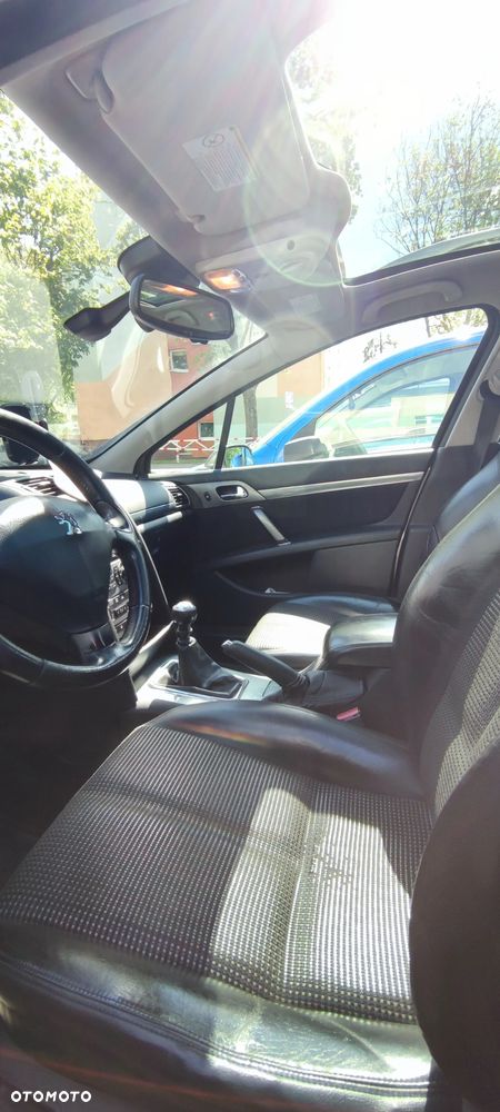 Peugeot 407 - 11