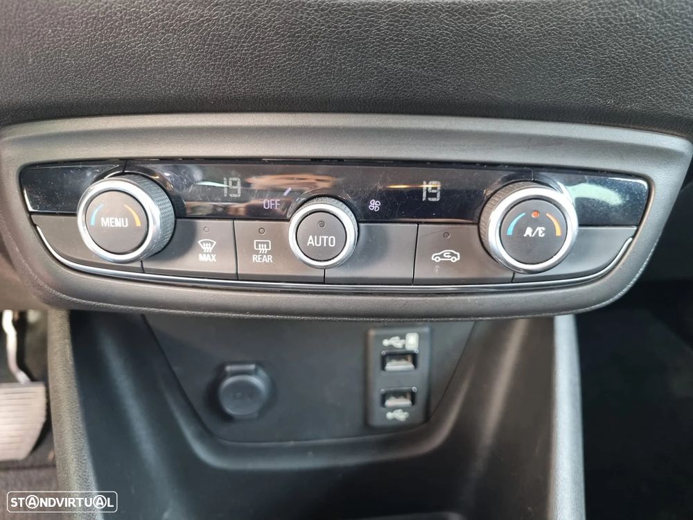 Opel Crossland X 1.2 Innovation - 26