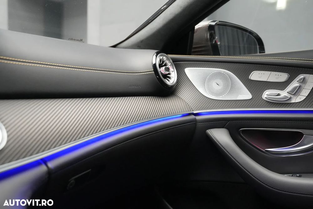 Mercedes-Benz AMG GT 4-door Coupe 63 S 4Matic+ - 31