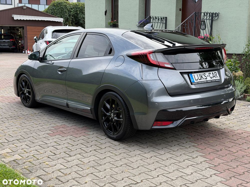 Honda Civic 1.8 i-VTEC Sport Black Edition - 3