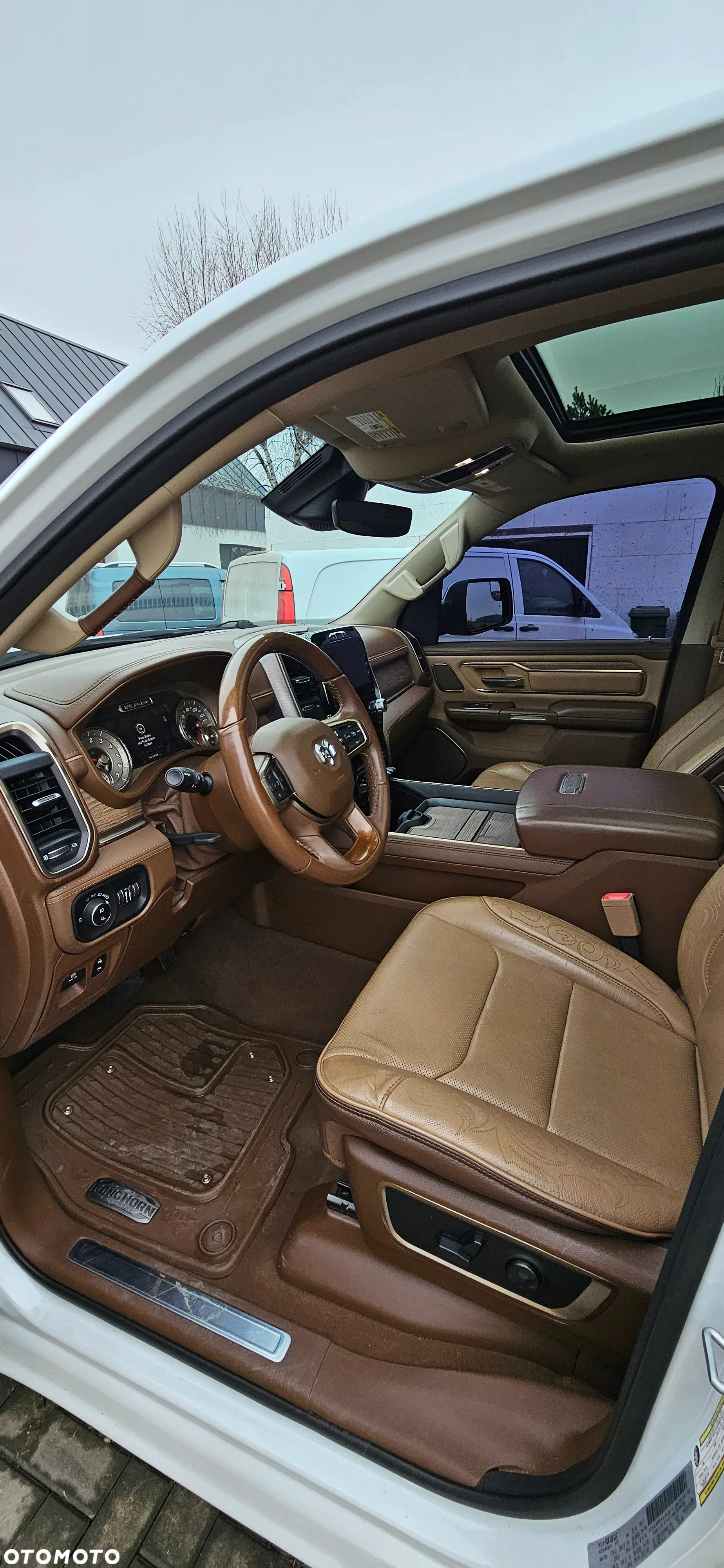 RAM 1500 5.7 Crew Cab Longhorn - 8