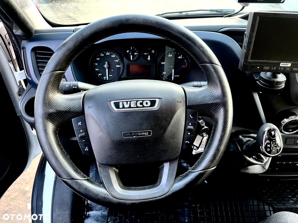 Iveco DAILY - 15