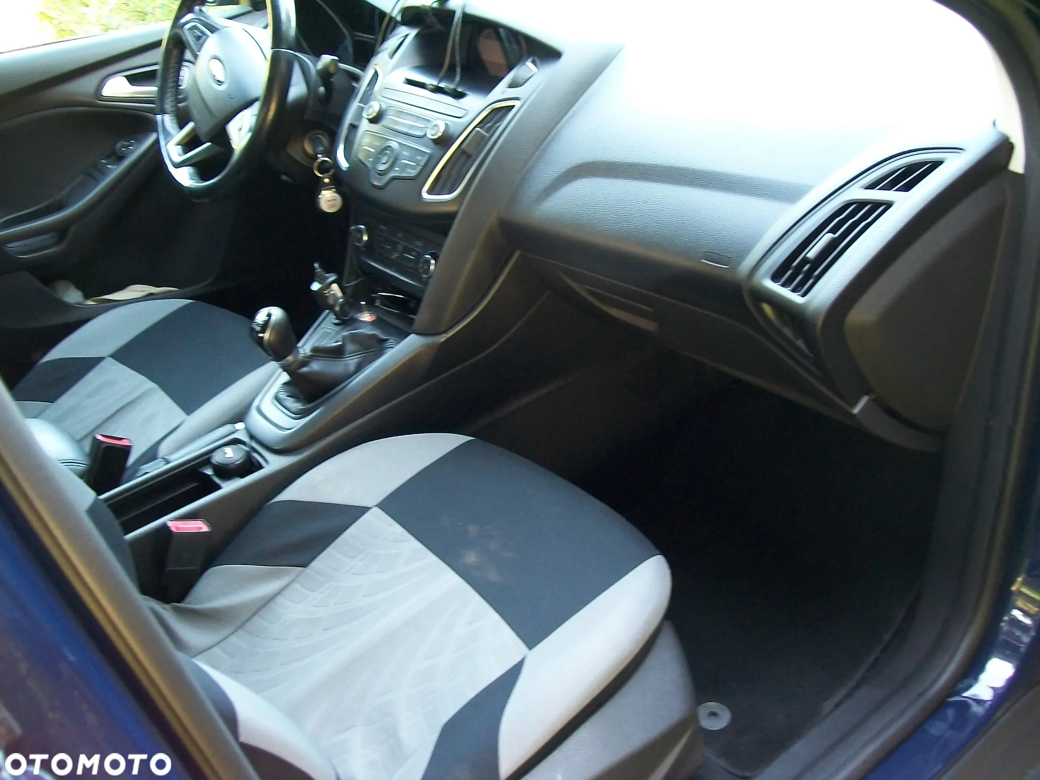 Ford Focus - 10