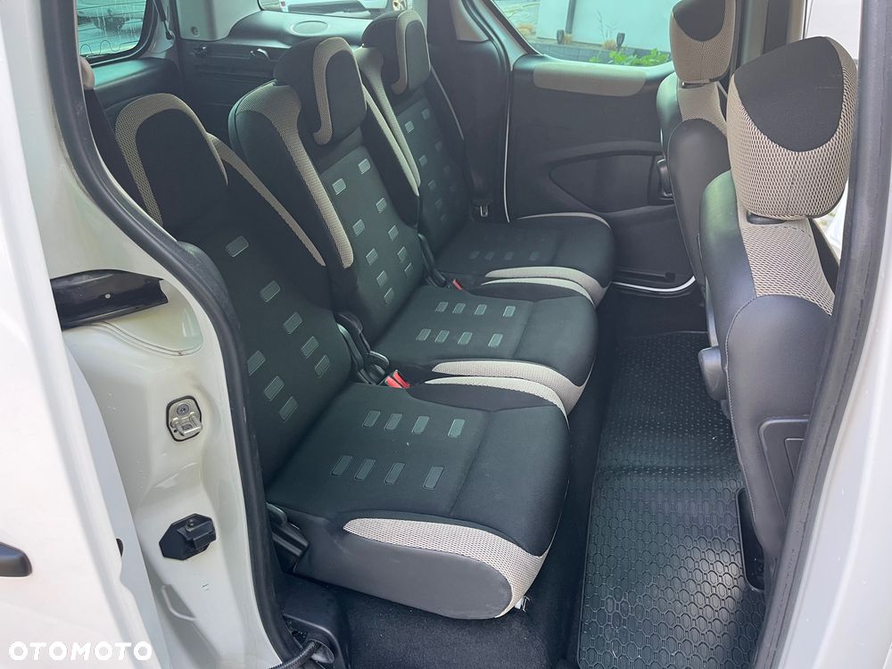 Citroën Berlingo e-HDi 90 FAP EGS6 Multispace Exclusive - 10
