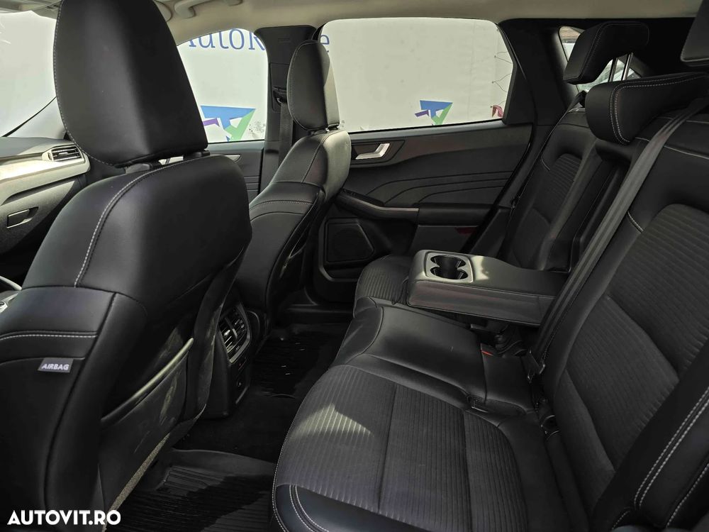 Ford Kuga - 15