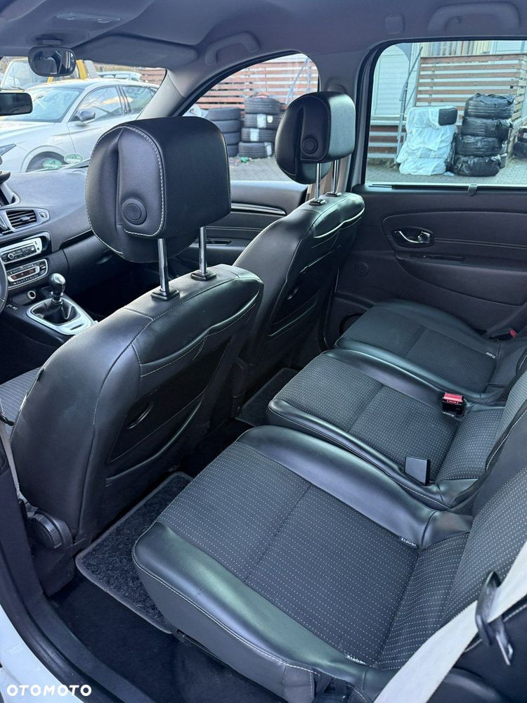 Renault Scenic - 15