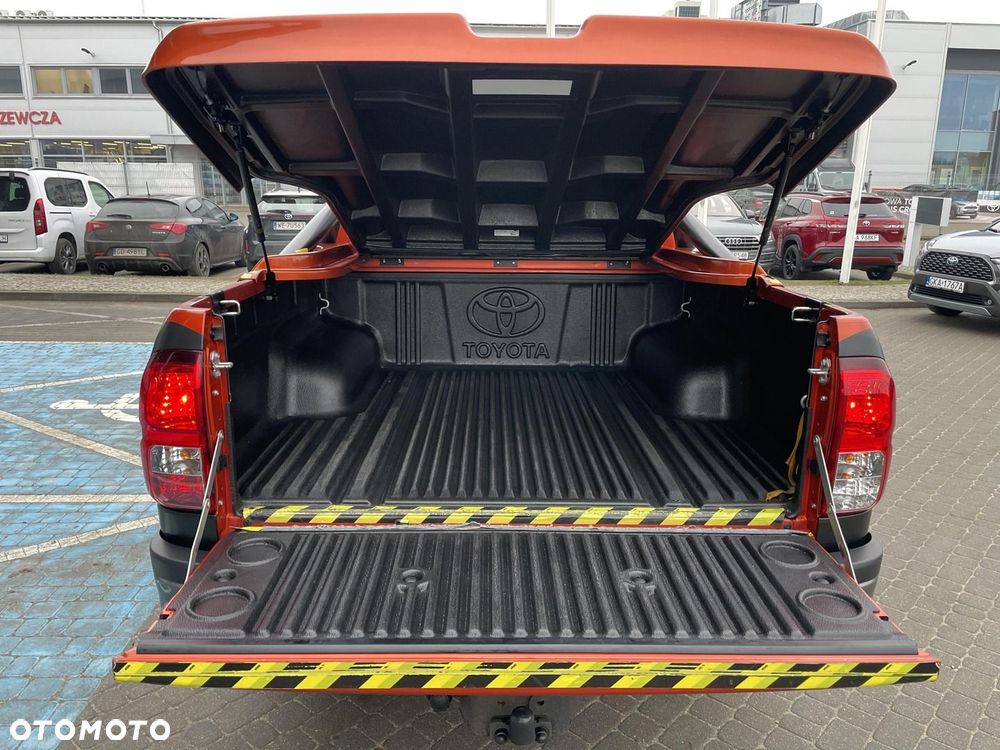 Toyota Hilux 2.4 D-4D Double Cab Dakar 4x4 - 16