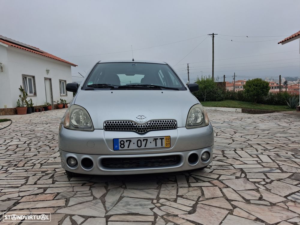 Toyota Yaris 1.4 D-4D Sol - 4