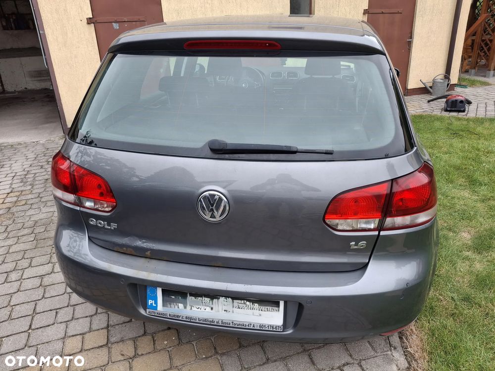 Volkswagen Golf VI 1.6 Comfortline - 5