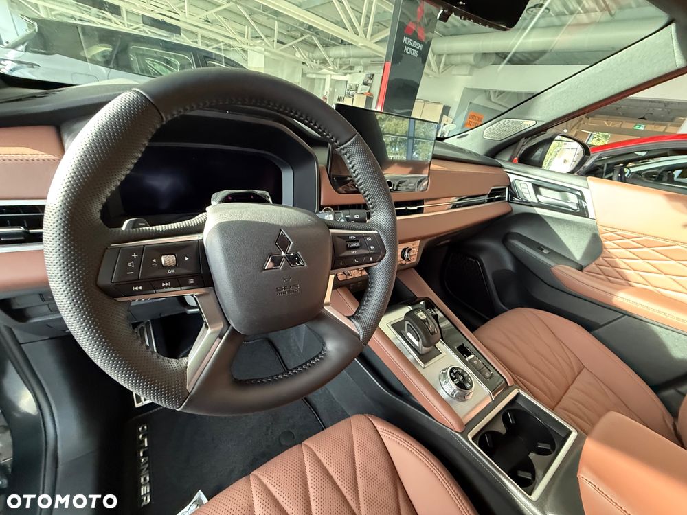 Mitsubishi Outlander PHEV Instyle Plus - 12