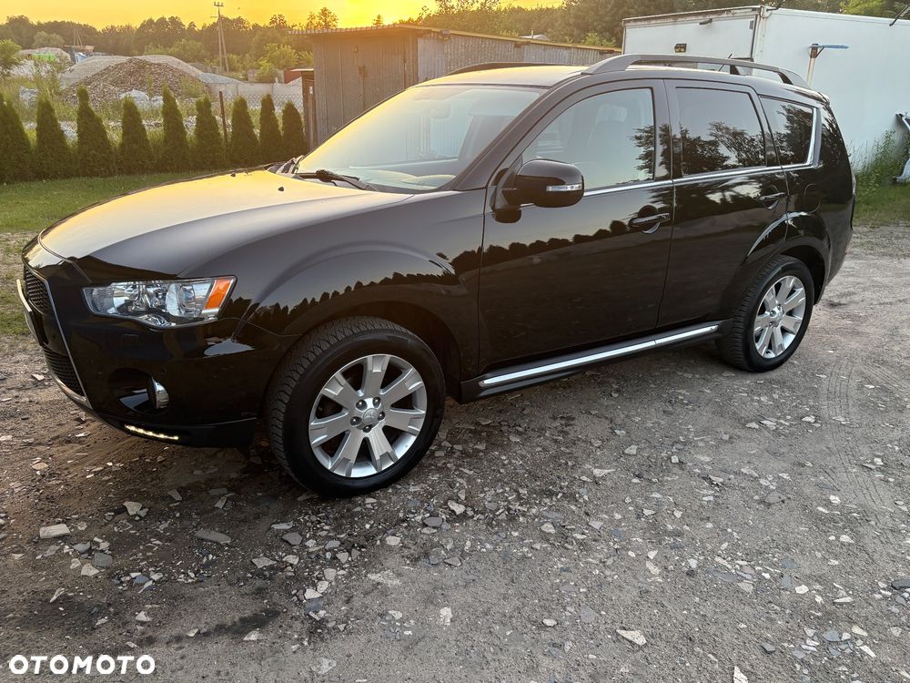 Mitsubishi Outlander - 4