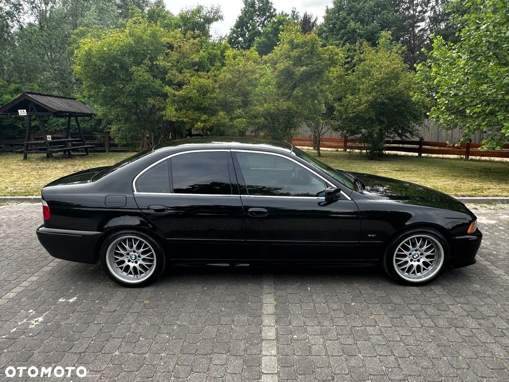 BMW Seria 5 540i - 16