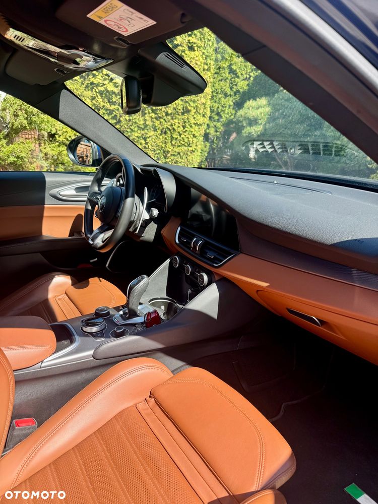 Alfa Romeo Giulia 2.0 Turbo Veloce Q4 - 6