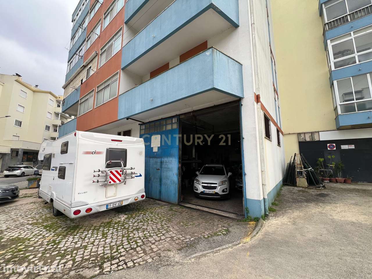 Armazém 117M2 - Forte da Casa - Vila Franca de Xira - Grande imagem: 3/9