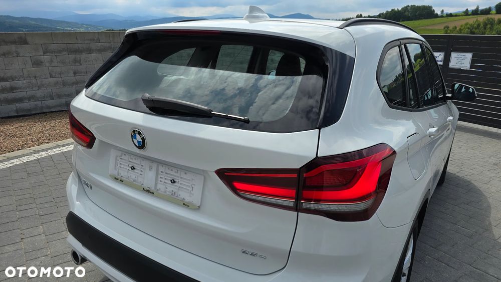 BMW X1 xDrive25e Business Edition - 7