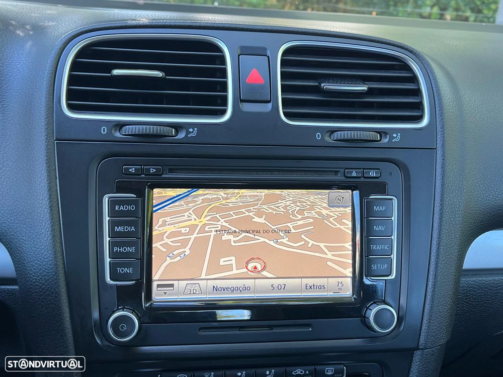 VW Golf 1.6 TDi DPF Style - 22