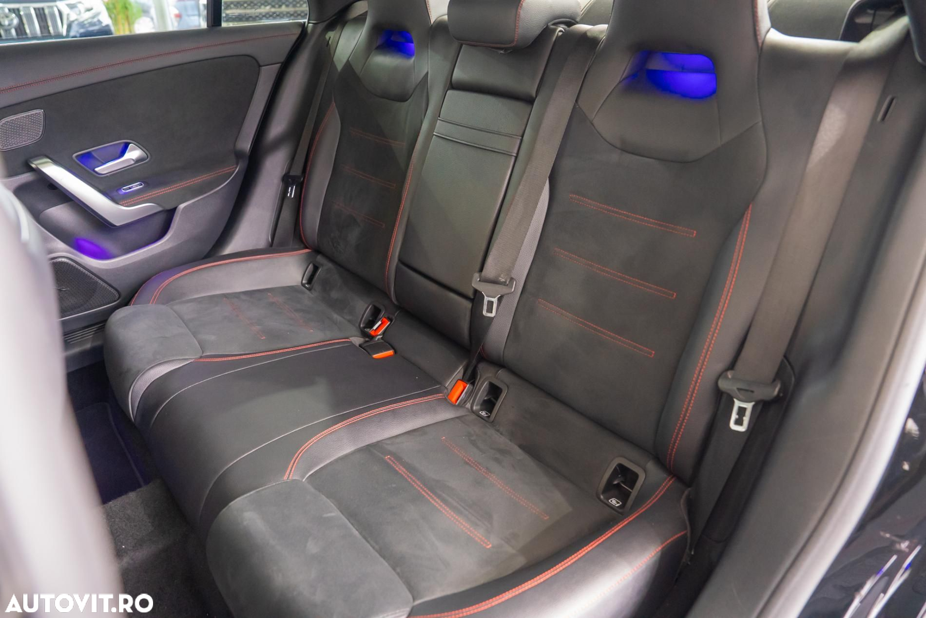 Mercedes-Benz CLA 180 7G-DCT AMG Line - 20