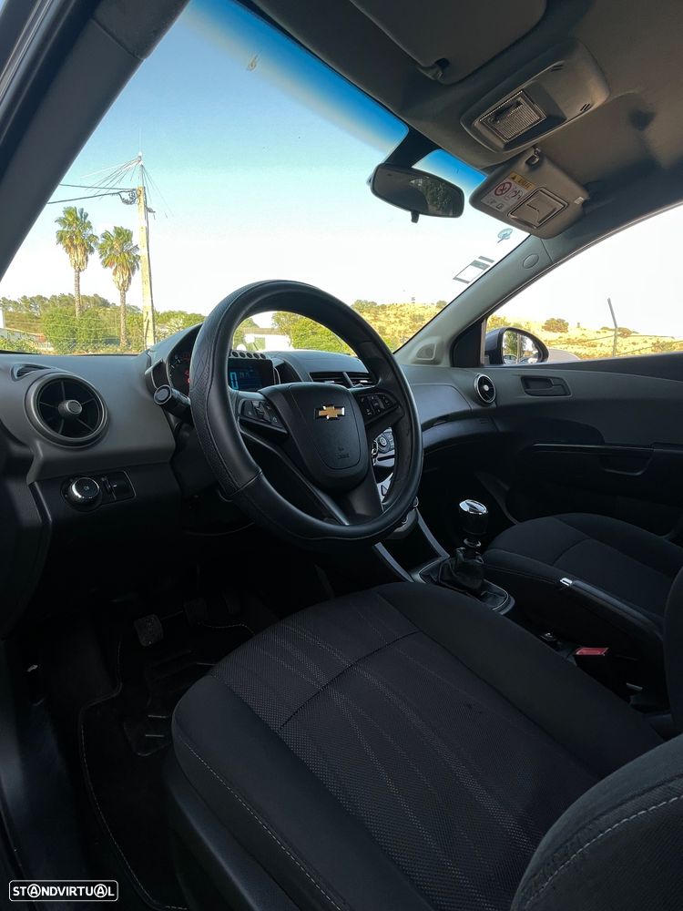 Chevrolet Aveo 1.2 LT - 6