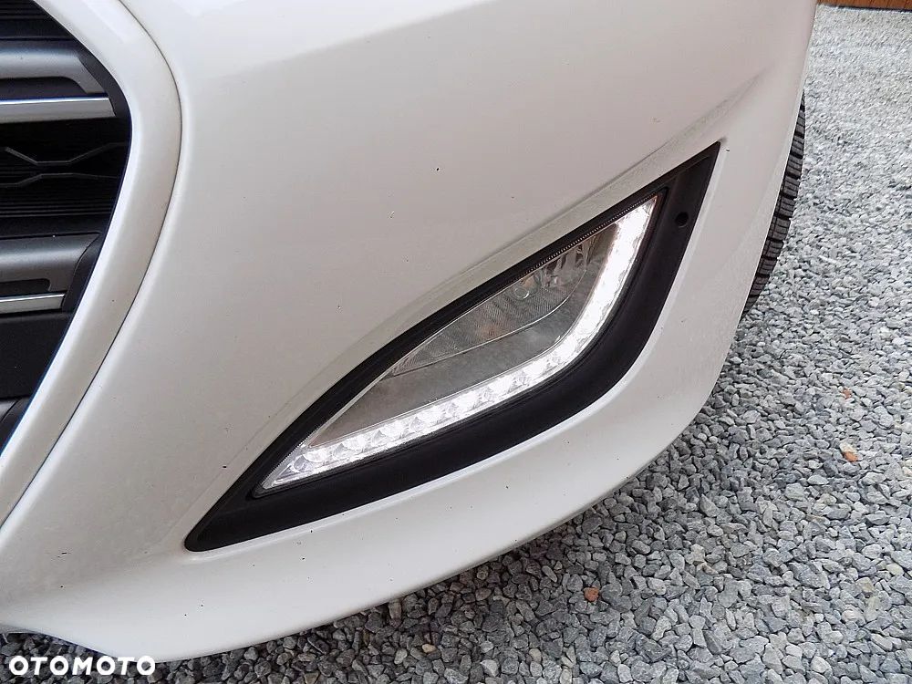 Hyundai i30 1.6 GDI BlueDrive Go DCT - 23