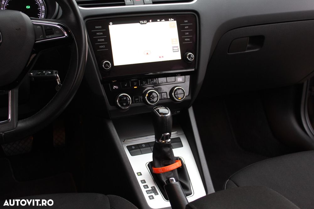 Skoda Octavia 1.6 TDI DSG Ambition - 12