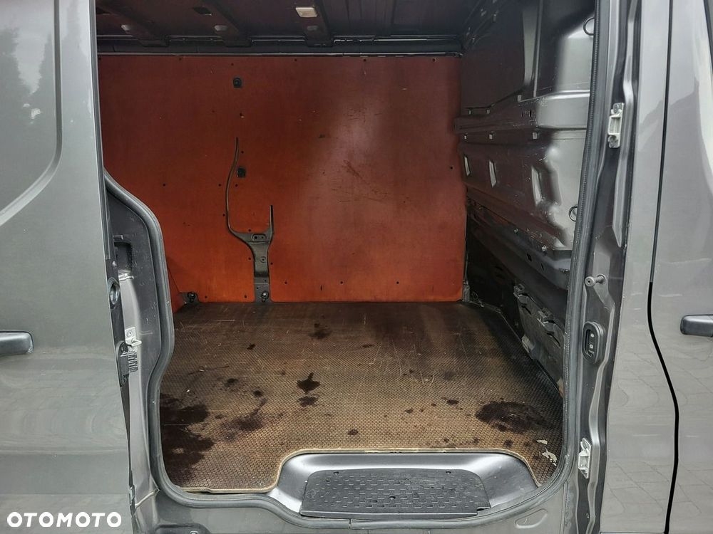 Renault Trafic - 14