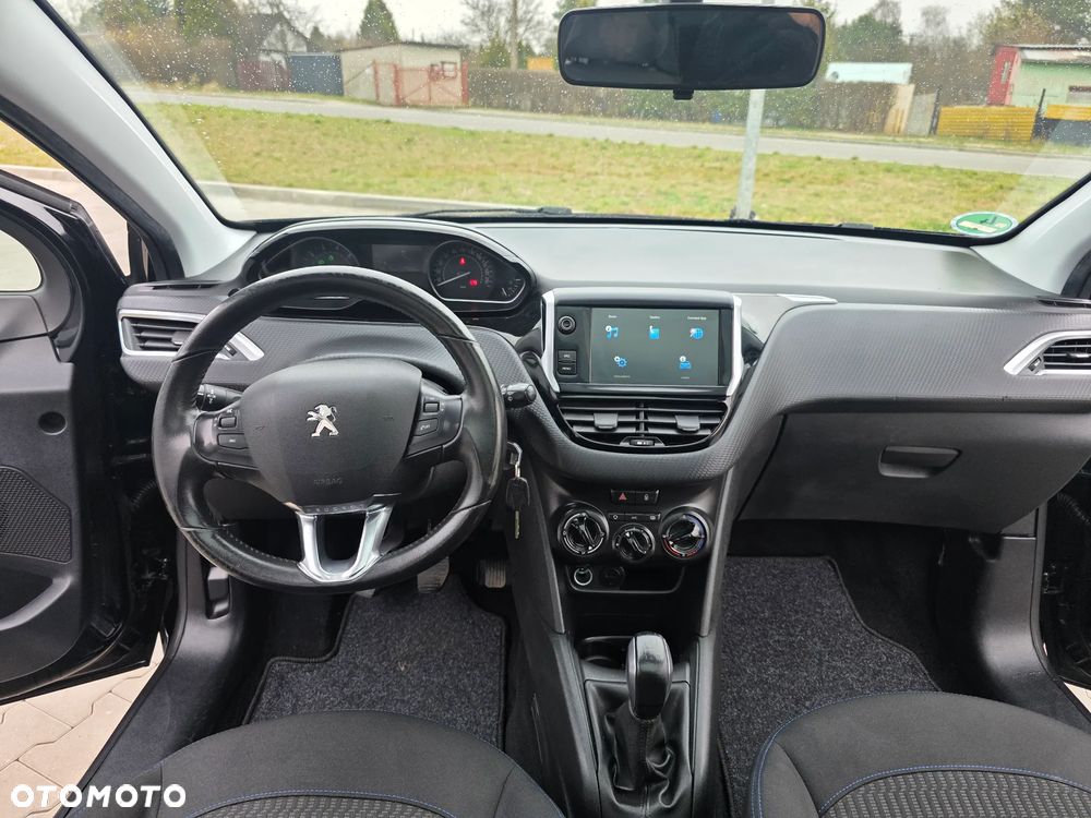 Peugeot 208 PureTech 82 Start & Stop Style - 26