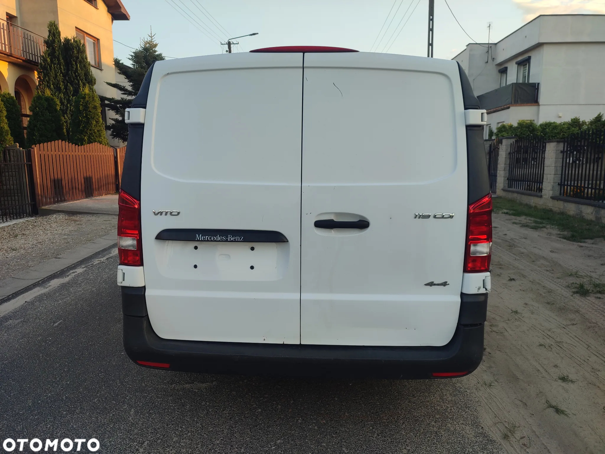 Mercedes-Benz Vito 119cdi 4x4 Automat - 16