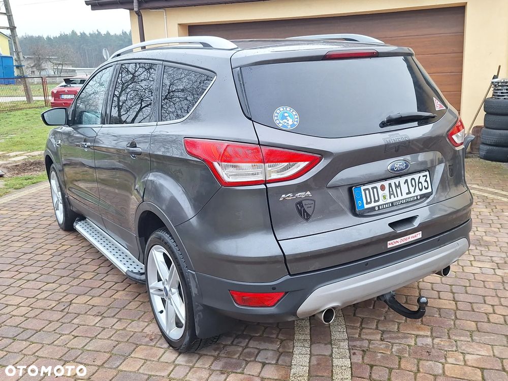Ford Kuga 2.0 TDCi 4WD Titanium - 4