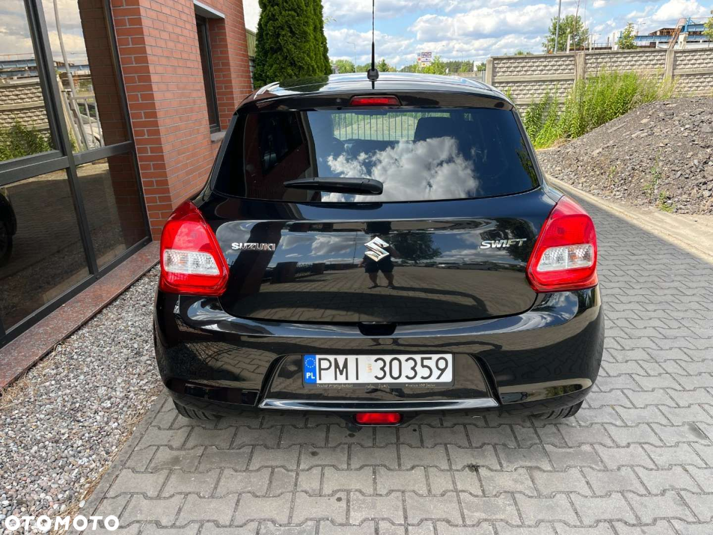 Suzuki Swift 1.2 Premium - 6