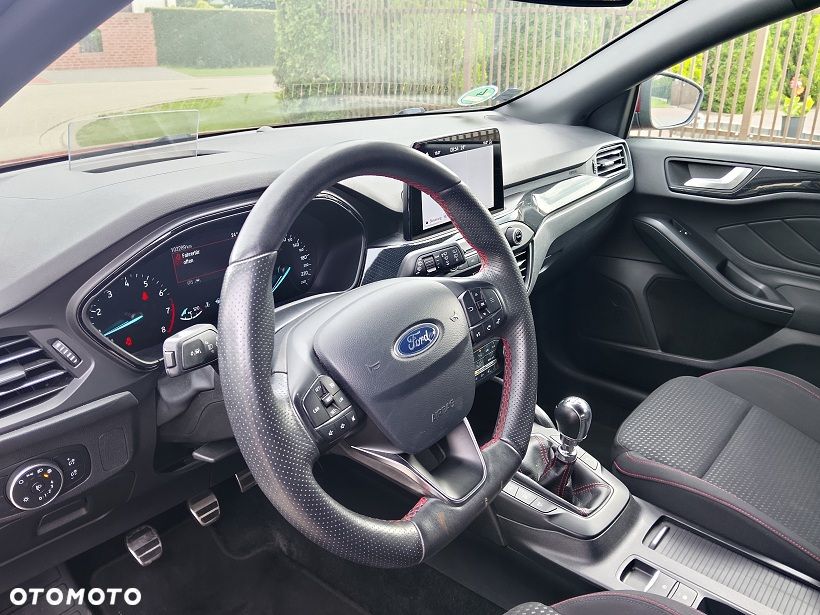 Ford Focus 1.5 EcoBoost STart-Stopp-System ST-LINE - 16