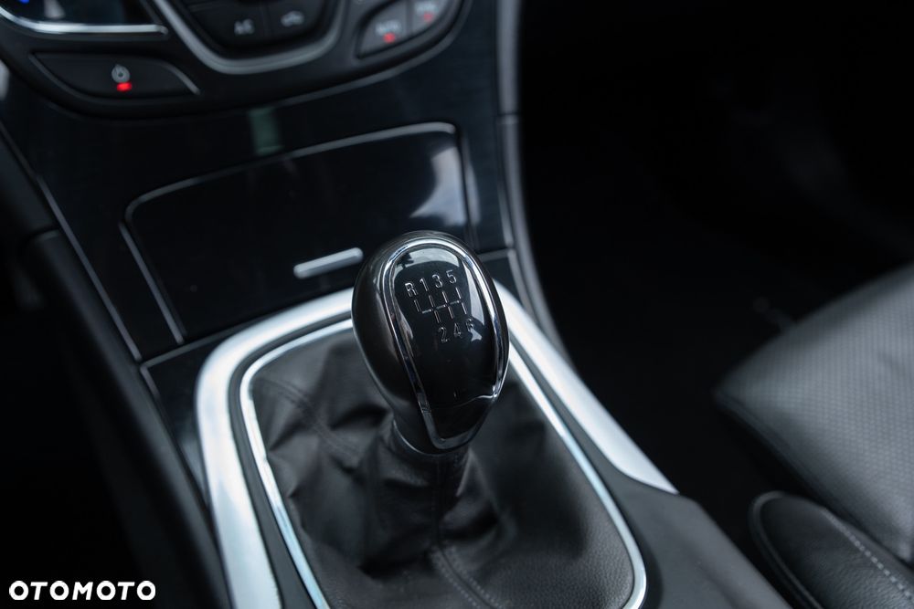 Opel Insignia 2.0 BiTurbo CDTI Sport - 33