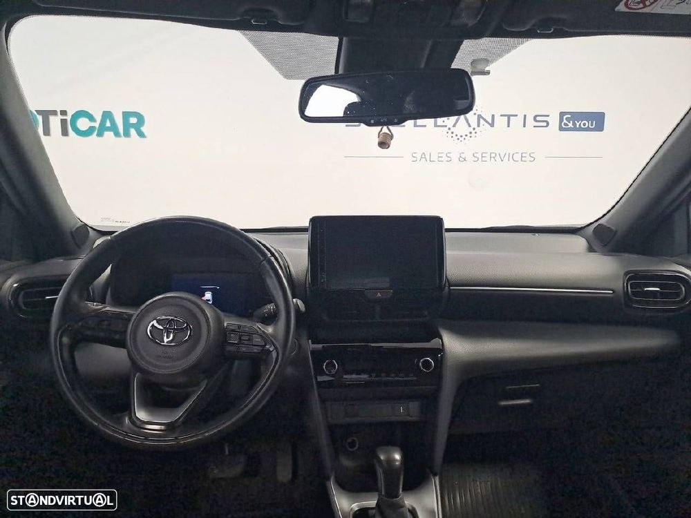 Toyota Yaris Cross 1.5 HDF Comfort - 8