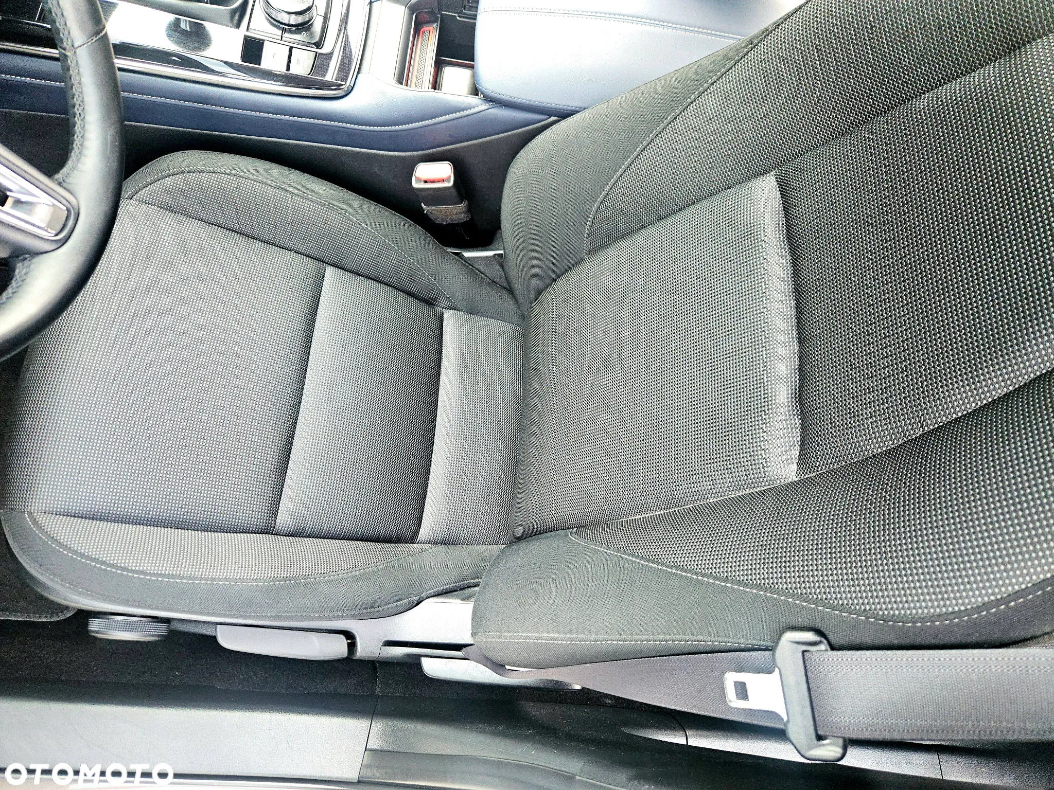 Mazda CX-30 SKYACTIV-X 2.0 M-Hybrid SELECTION - 28