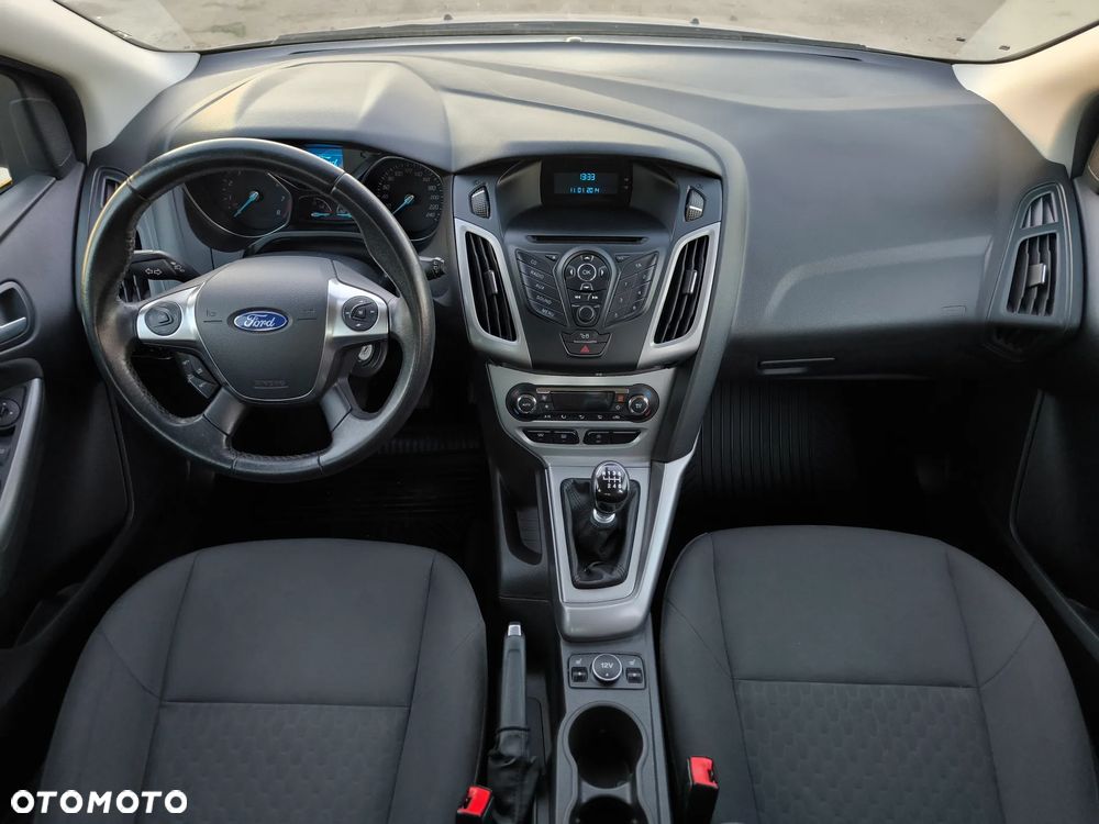Ford Focus - 27