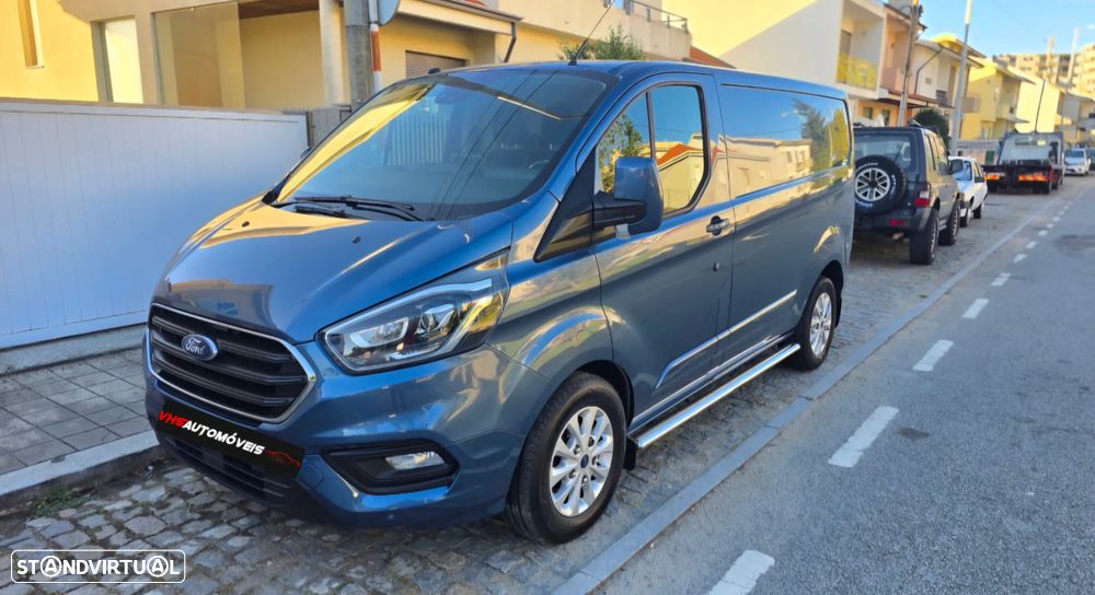 Ford Custom - 1