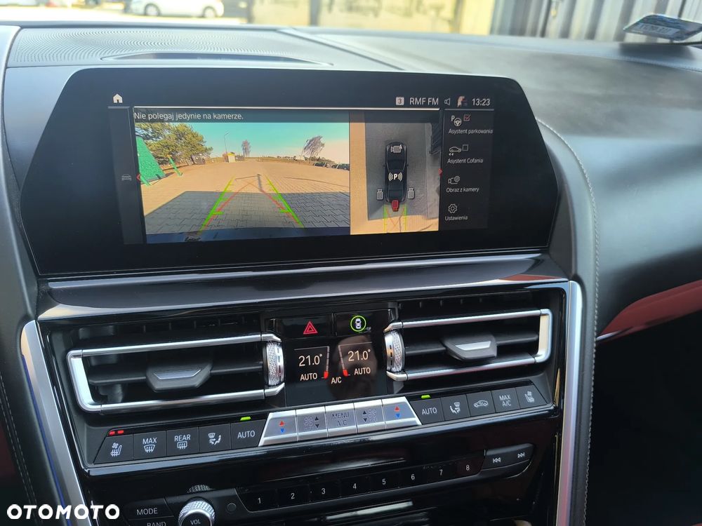 BMW Seria 8 - 21