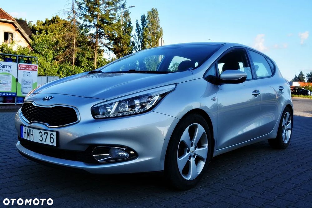 Kia Ceed 1.4 CVVT Attract - 12