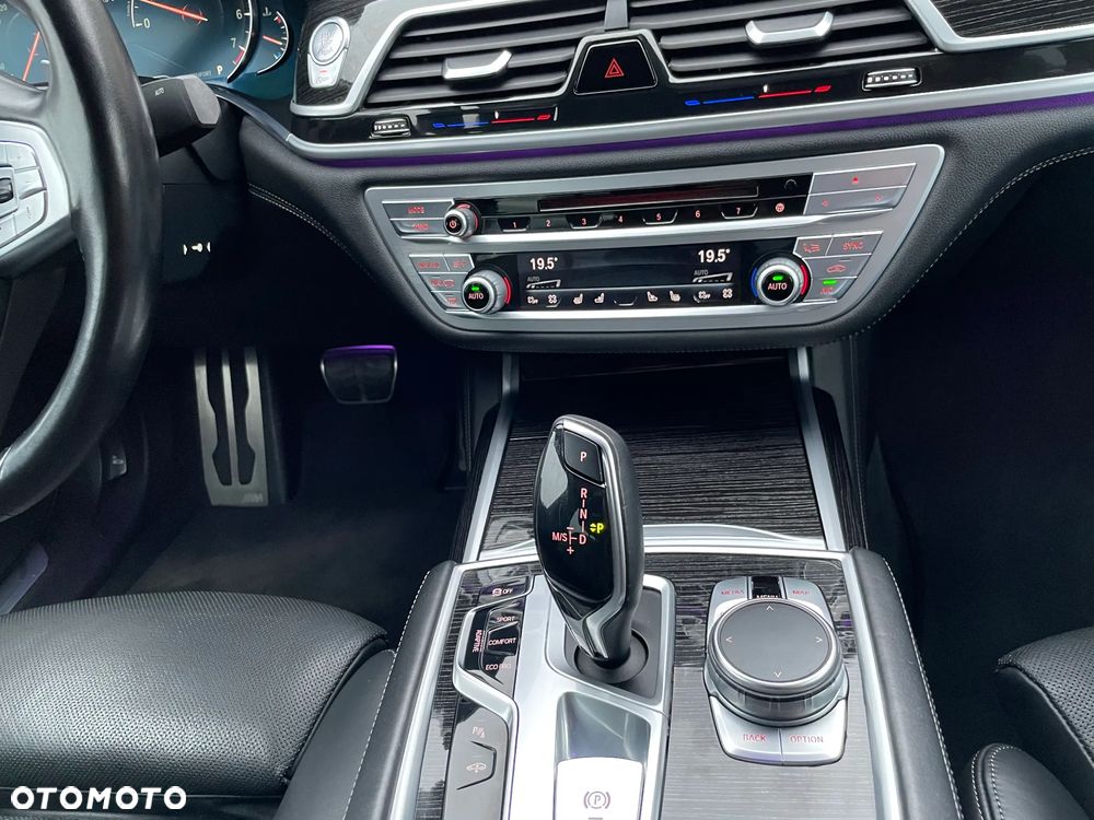 BMW Seria 7 - 17