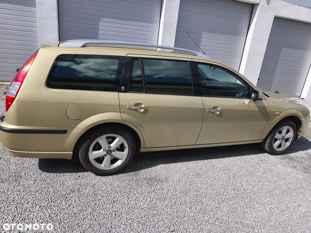 Ford Mondeo 1.8 Ambiente - 6