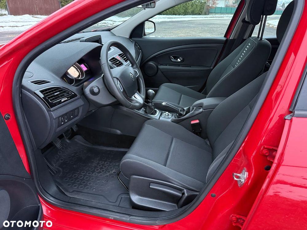 Renault Megane ENERGY dCi 110 Start & Stop Expression - 13